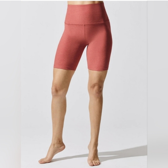 Beyond Yoga Spacedye Biker Short in Softest Scarlet, S - Picture 2 of 11